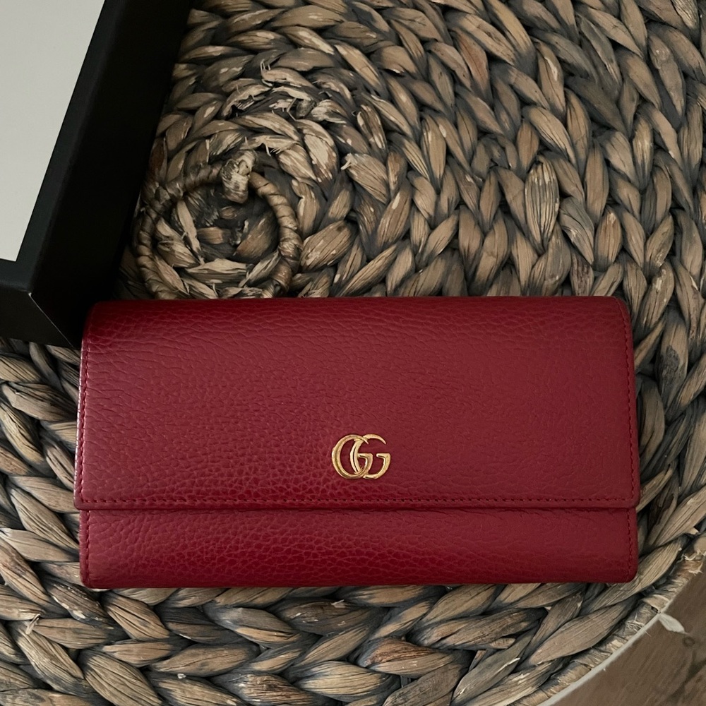 Gucci Red Continental Wallet